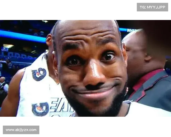 不仅仅是热血,来看看NBA球星的逗比搞笑瞬间! 不仅仅是热血,来看看NBA球星的逗比搞笑瞬间!